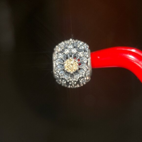 2 Pandora Inner Radiance Charms - Picture 4 of 7